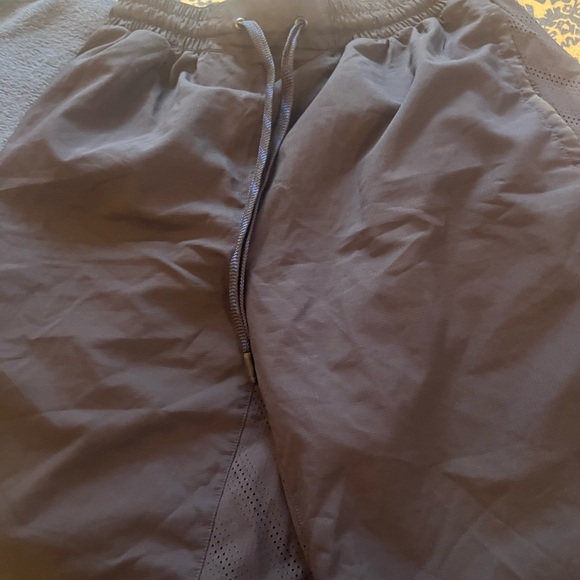 Two New Under Aamour Men’s M Shorts blue and light Blue. You get both pairs! - Picture 9 of 10